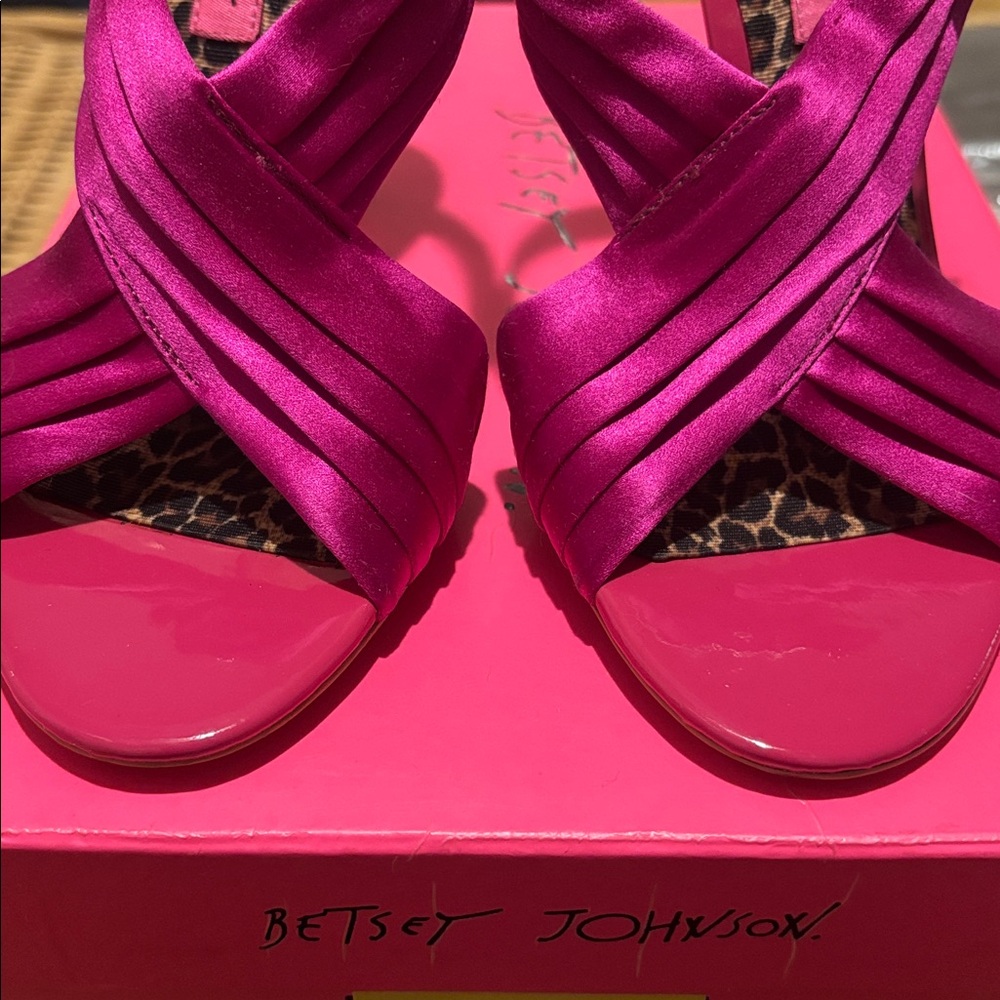 SEXY! Betsey Johnson Hot Pink Satin Crisscross Slingback Heels